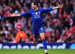 中国体育竞彩网首页：以梦为马不负韶华，LPL英雄逐梦S7全球总决赛的永恒诗篇