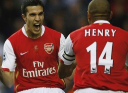 中国竞猜官网：国奥队以史上最弱标签迎挑战，最小阵容亮相，新星王钰栋或刷新历史纪录