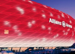 中国体育竞猜平台|中场风暴，扬科维奇更衣室激情动员，球队下半场逆袭创奇迹