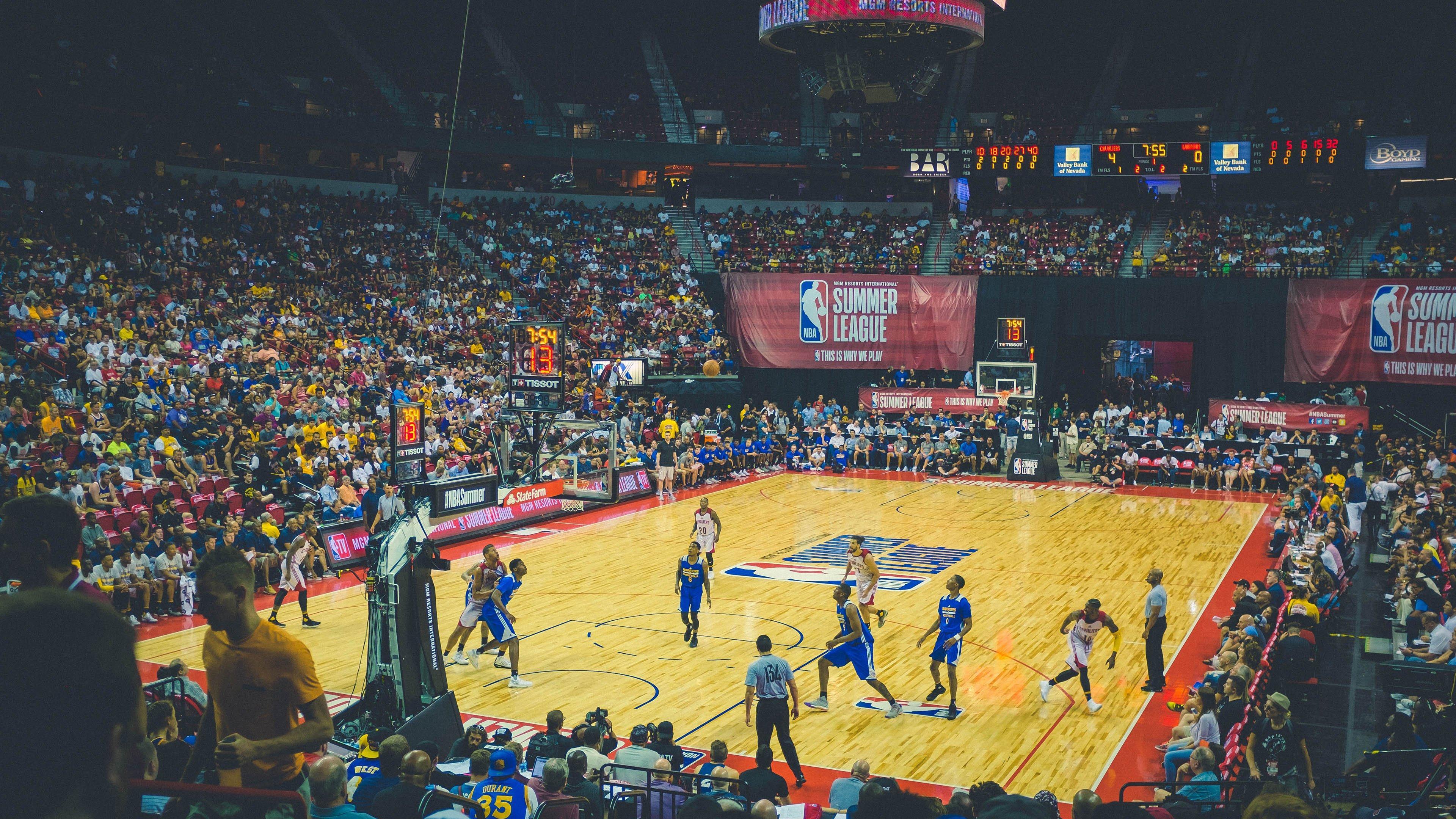 德媒曝格雷茨卡拜仁时代临近终点 南部之星加速中场年轻化进程